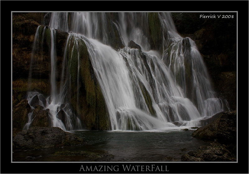 Amazing_Waterfall.jpg